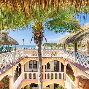 Hotel Flor De Maria